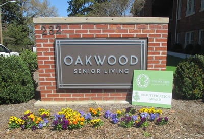 Sign for Oakwood Senior Living in Knoxville, Tennessee