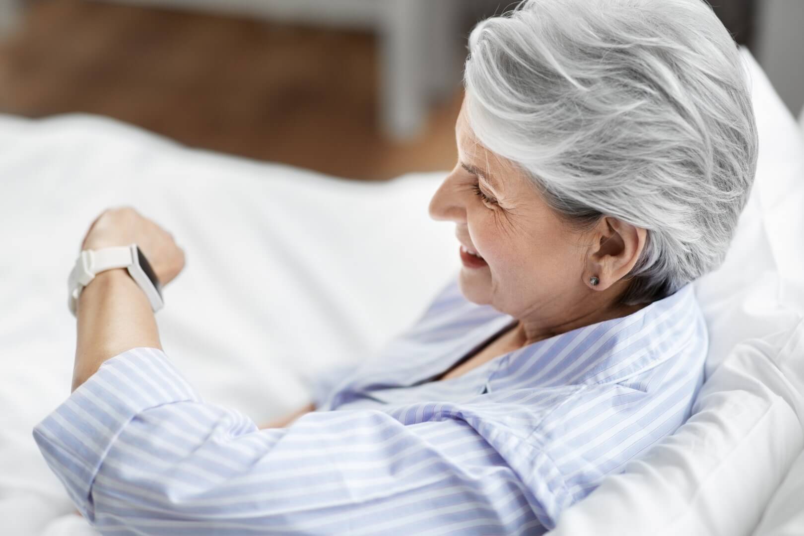 How Wearable Technology Can Help Seniors and Caregivers
